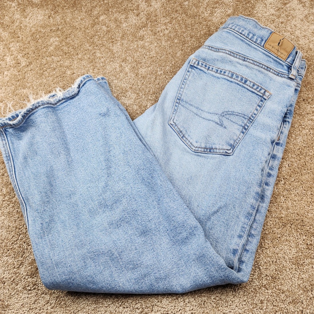 American Eagle Stovepipe High Rise Straight Leg Jeans Light Wash Raw Hem 6 Short